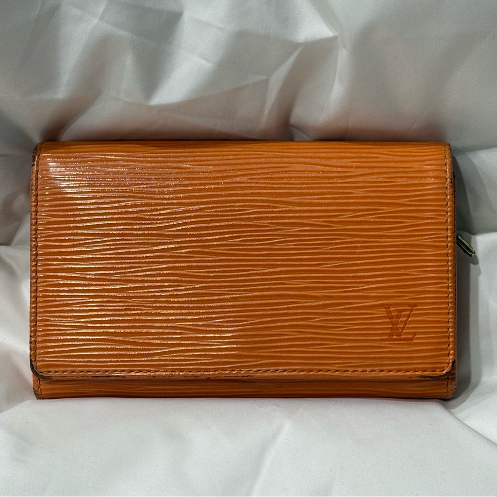 Louis Vuitton Lv Wallet Orange Epi Leather D2